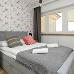 Floor View Marszalkowska By Renters דירה