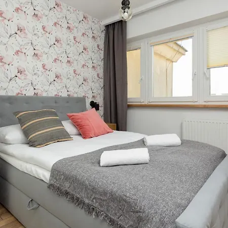 Floor View Marszalkowska By Renters شقة